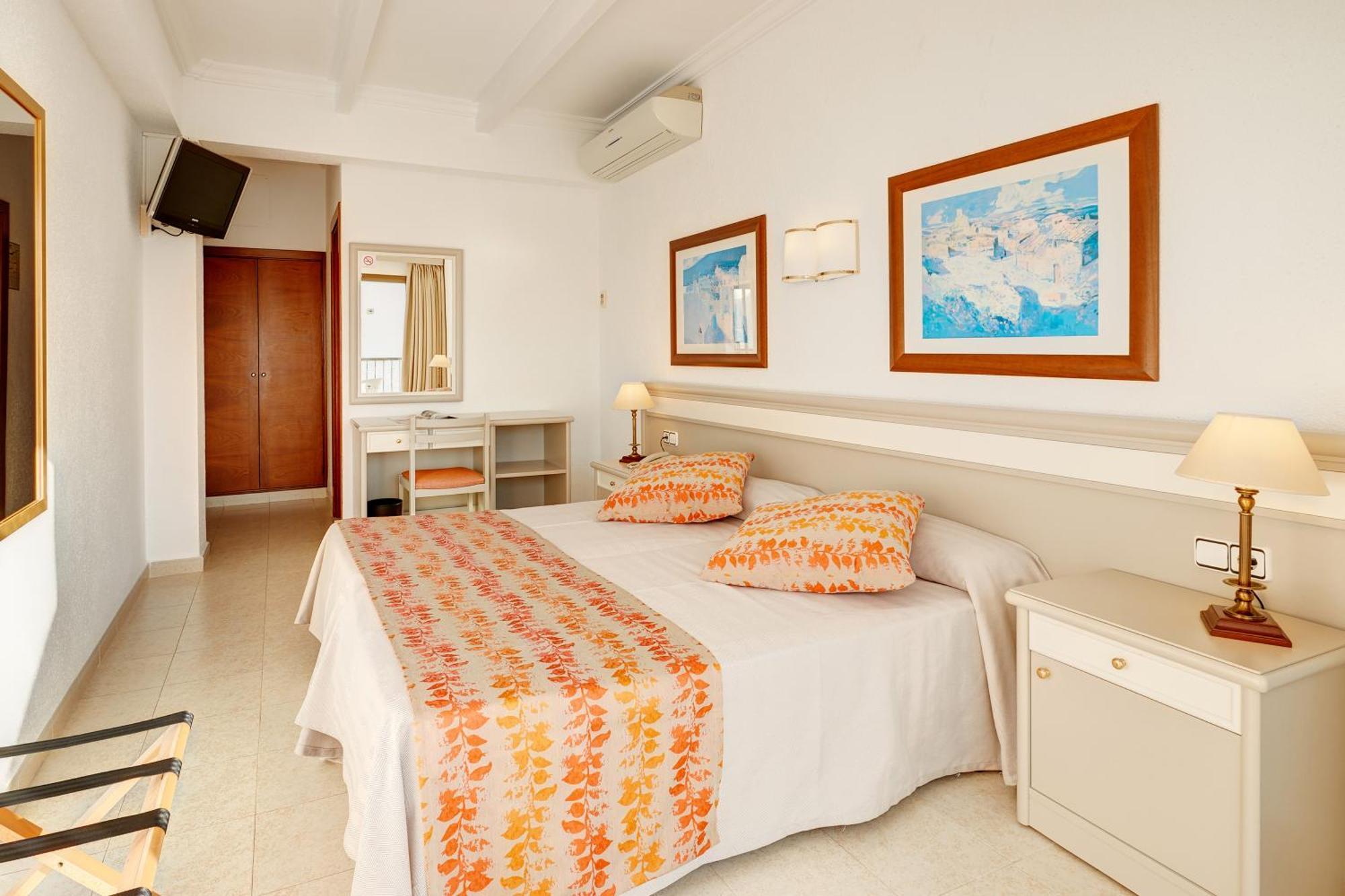 Hotel Moré Alcúdia Habitación foto
