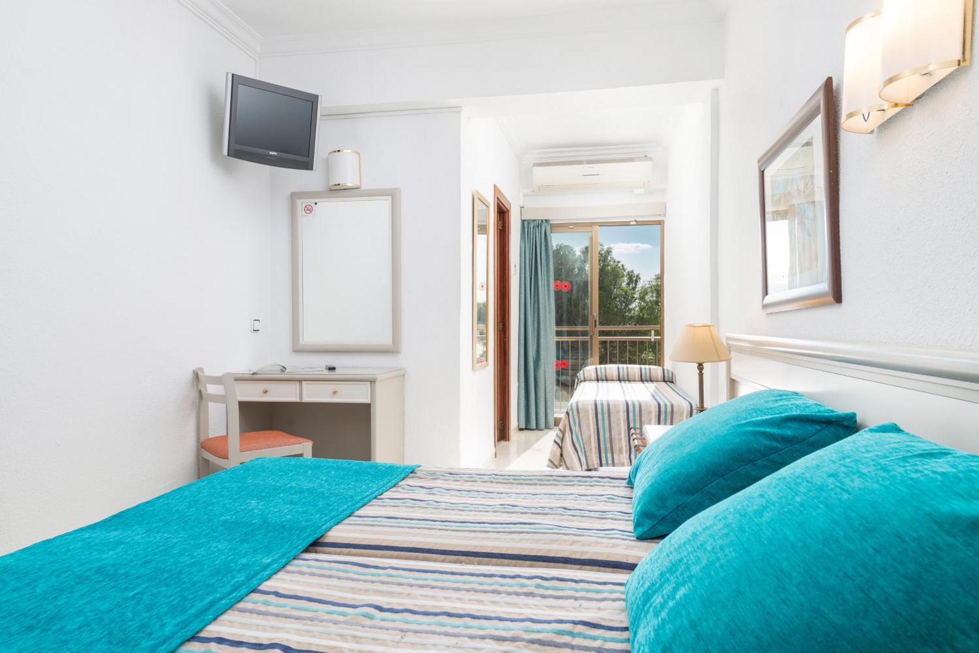 Hotel Moré Alcúdia Habitación foto
